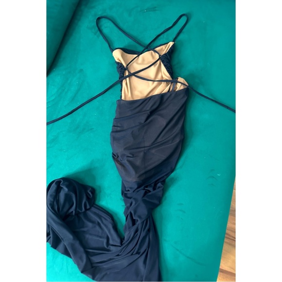 Revolve Follie Gown - Picture 6 of 15